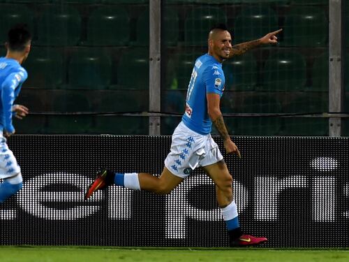 Il Napoli risponde alla Juve: Callejon e Hamsik regolano 3-0 il Palermo