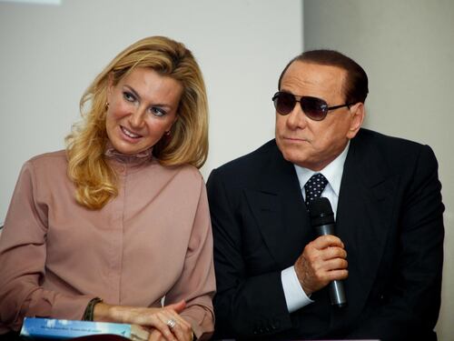 Berlusconi ricoverato al San Raffaele per l'uveite