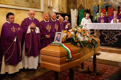 Funerali Buonanno, il dolore di Matteo Salvini 7