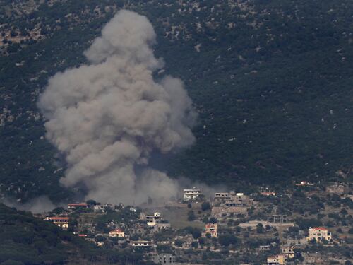 Israele approva i piani di battaglia: alta tensione al confine con il Libano