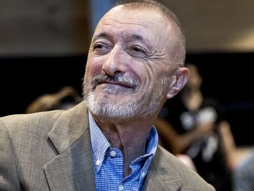 Con Pérez-Reverte rivivono le spie parigine della guerra di Spagna