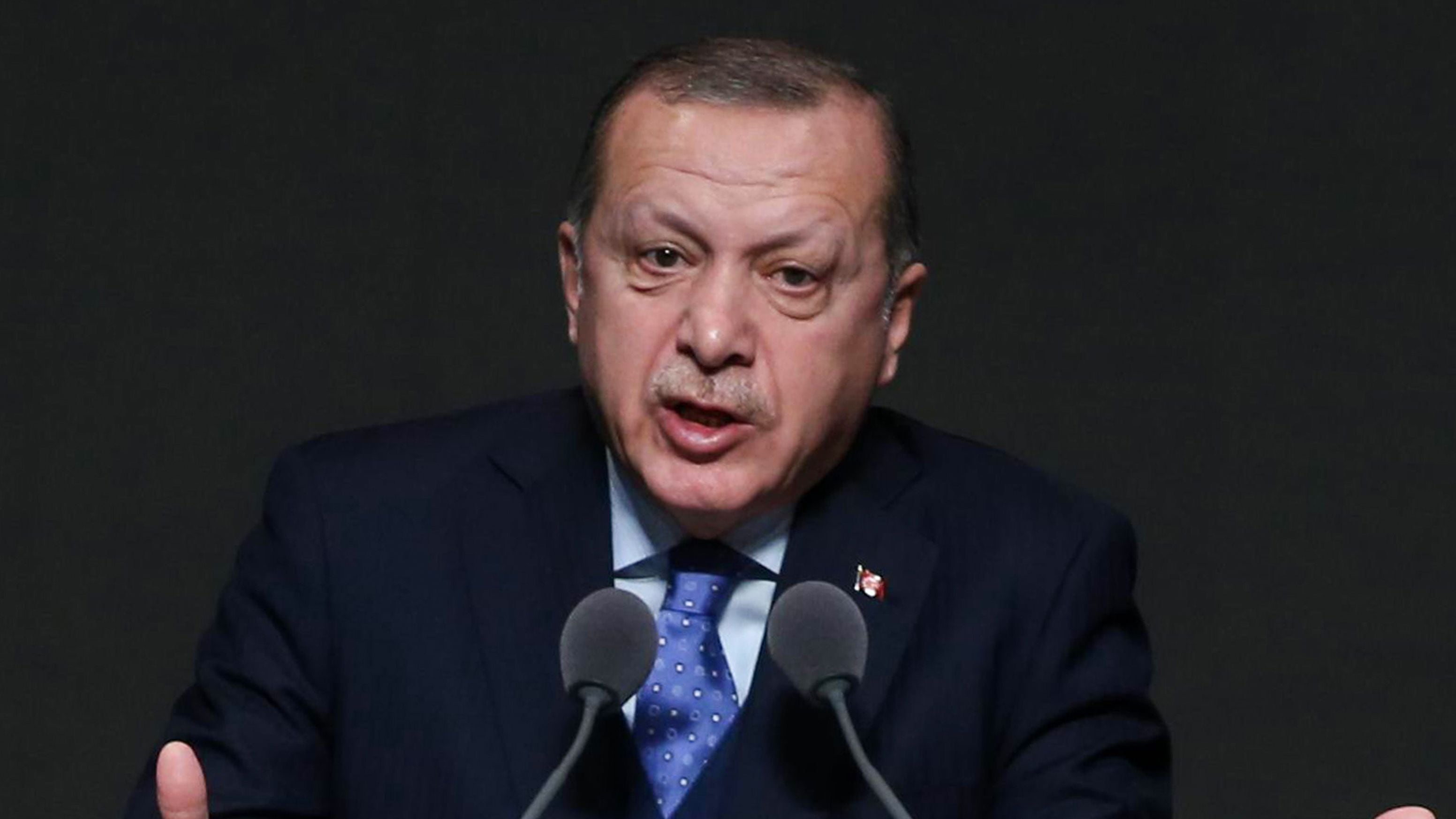 Erdogan, le accuse e quel prete ucciso