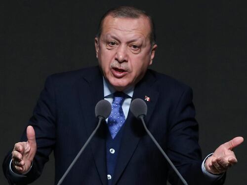 Erdogan, le accuse e quel prete ucciso