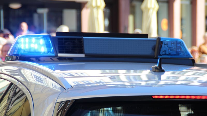 Orrore nel Foggiano: 16enne picchiata, violentata e lasciata per strada. Fermato un 21enne