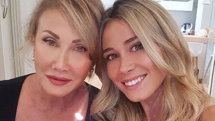 Diletta Leotta, quella foto con la mamma che scatena gli hater: "Fatte di cera"