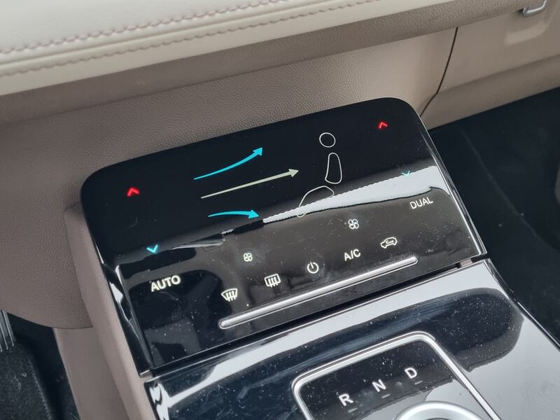 Aiways U5, le foto del SUV elettrico cinese 18