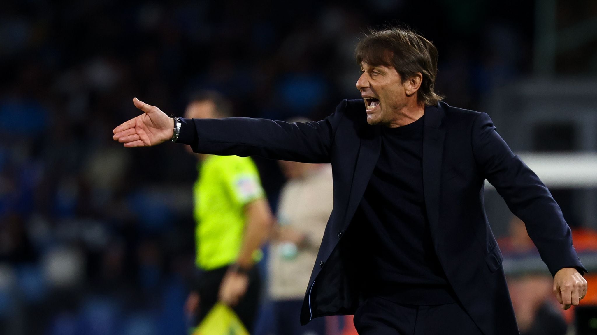 Antonio Conte, l'offerta choc dall'Arabia lo fa vacillare: l’Al-Ittihad mette sul tavolo un'offerta monstre