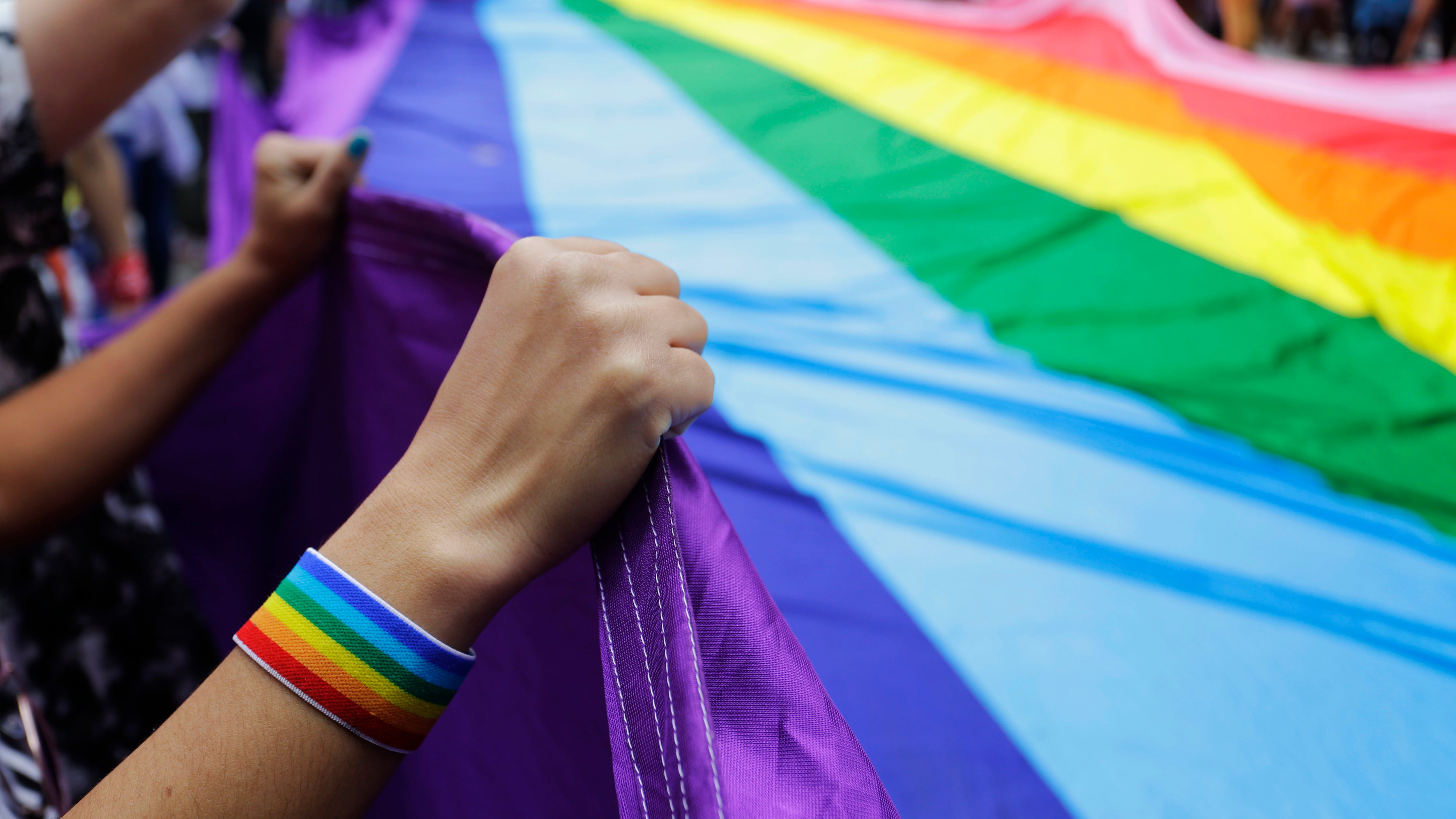Il Mondiale dell’ipocrisia: niente Pride per non irritare Iran ed Egitto