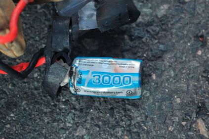 Boston, i resti di uno degli ordigni esplosivi 13