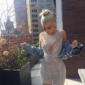 Kylie Jenner, lato b esplosivo in spiaggia 9