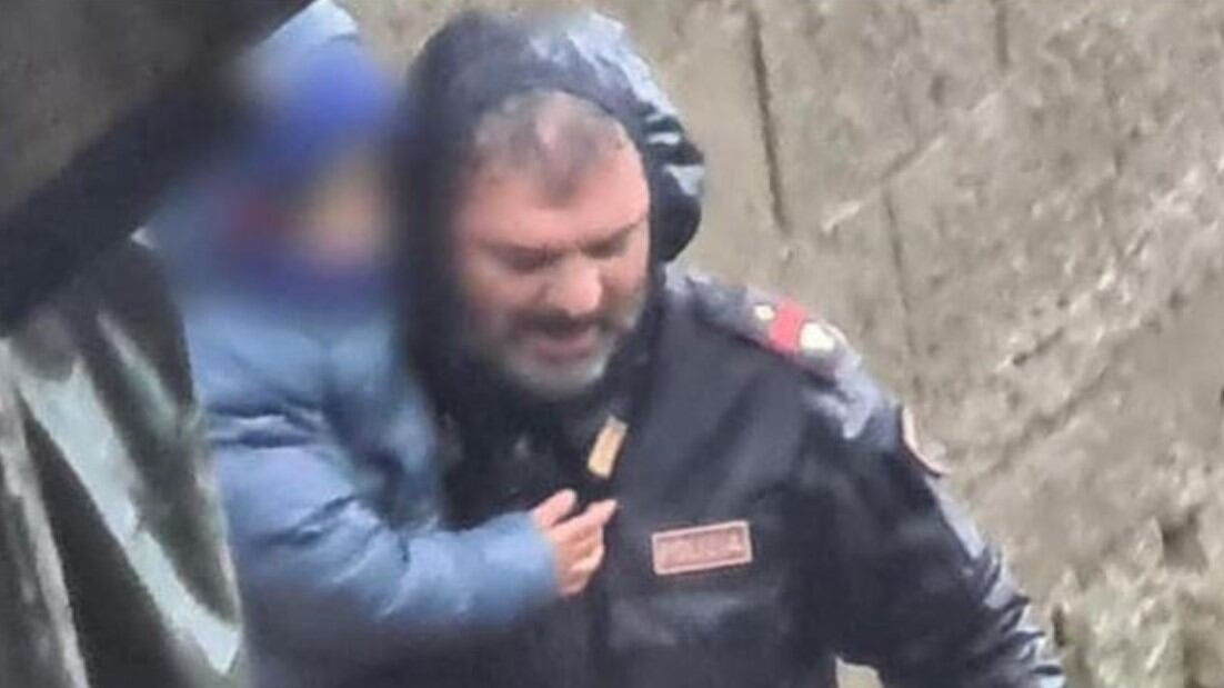 "Ancora più orgoglioso", l'agente eroe di Casamicciola ringrazia la Meloni