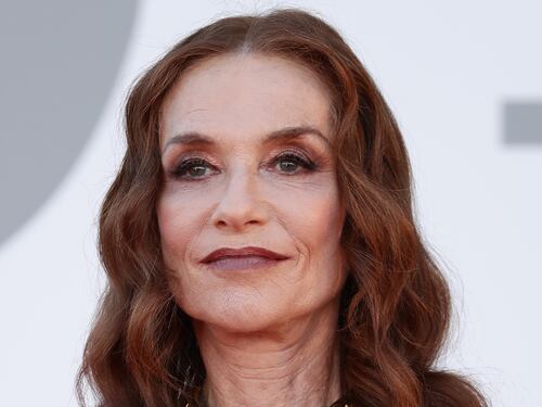 La Huppert vuole una poltrona da ministra