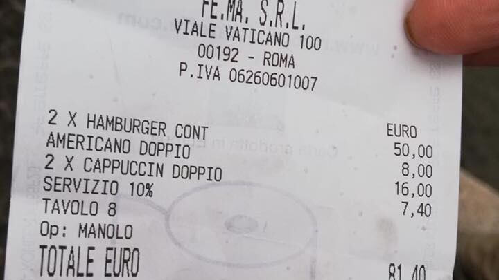 Conto salatissimo a Roma. Due hamburger e tre cappuccini a 81 euro