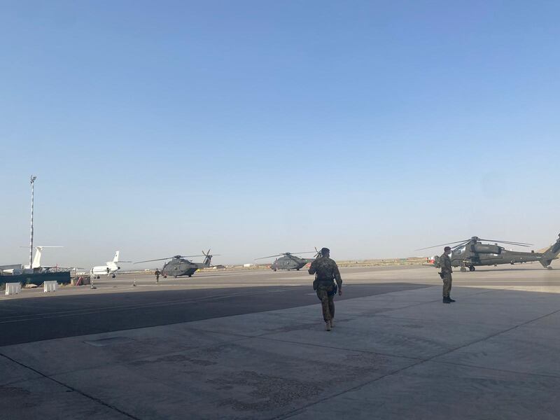 Afghanistan, cerimonia di ammaina bandiera del contingente italiano 2