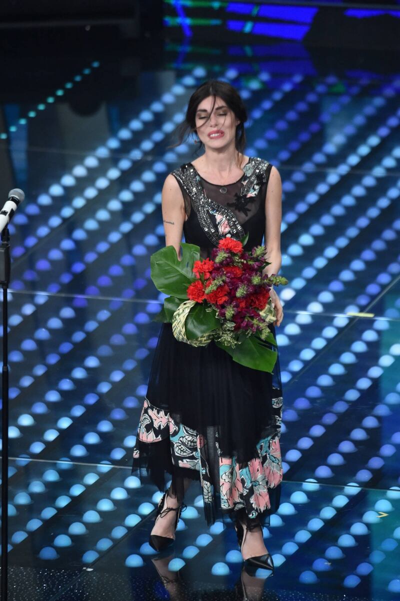 Bianca Atzei si commuove sul palco di Sanremo 1