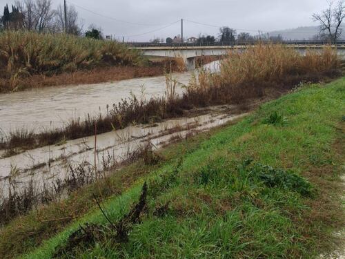 In Emilia Romagna i fiumi tornano alla normalità, ma resta l'allerta. L'Italia spezzata dal maltempo