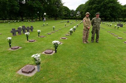 D-Day, le celebrazioni sulle spiagge dello sbarco 11