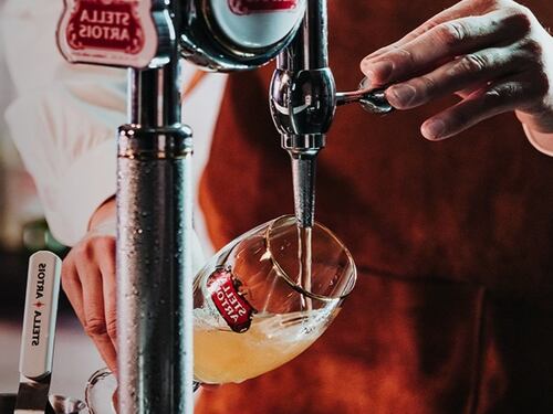 Dalle abbazie alla grande distribuzione: la sfida del gigante della birra