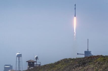 Cape Canaveral, il lancio di Euclid in testa al razzo Falcon 9 della compagnia SpaceX 2