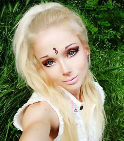 Valeria Lukyanova, la Barbie umana 6