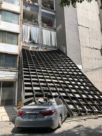 Messico, tremendo terremoto mette in ginocchio la capitale 15