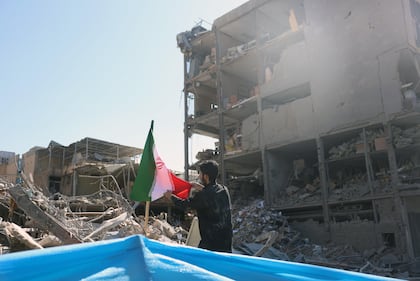 Le immagini della guerra in Iran 8