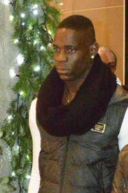 Balotelli, shopping a Milano 2