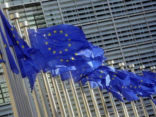 "Competenza nazionale". Famiglie Lgbt, l'Ue (per una volta) non s'intromette