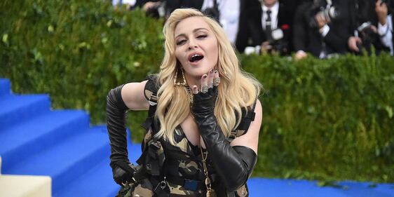 Madonna, topless a sorpresa su Instagram 3