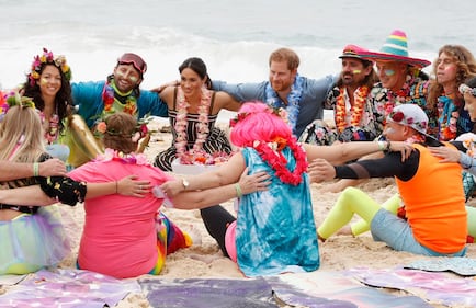 Il Principe Harry e Meghan Markle a una festa in spiaggia 2