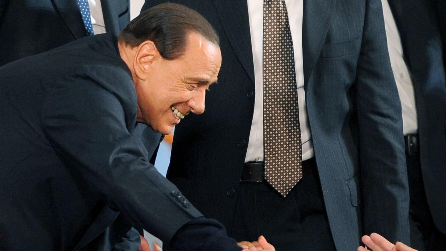 Berlusconi si gode i sondaggi: aumenta il vantaggio sul Pd