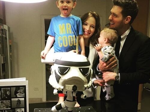 Michael Bublé: "Il mio lavoro vale zero davanti alla famiglia"