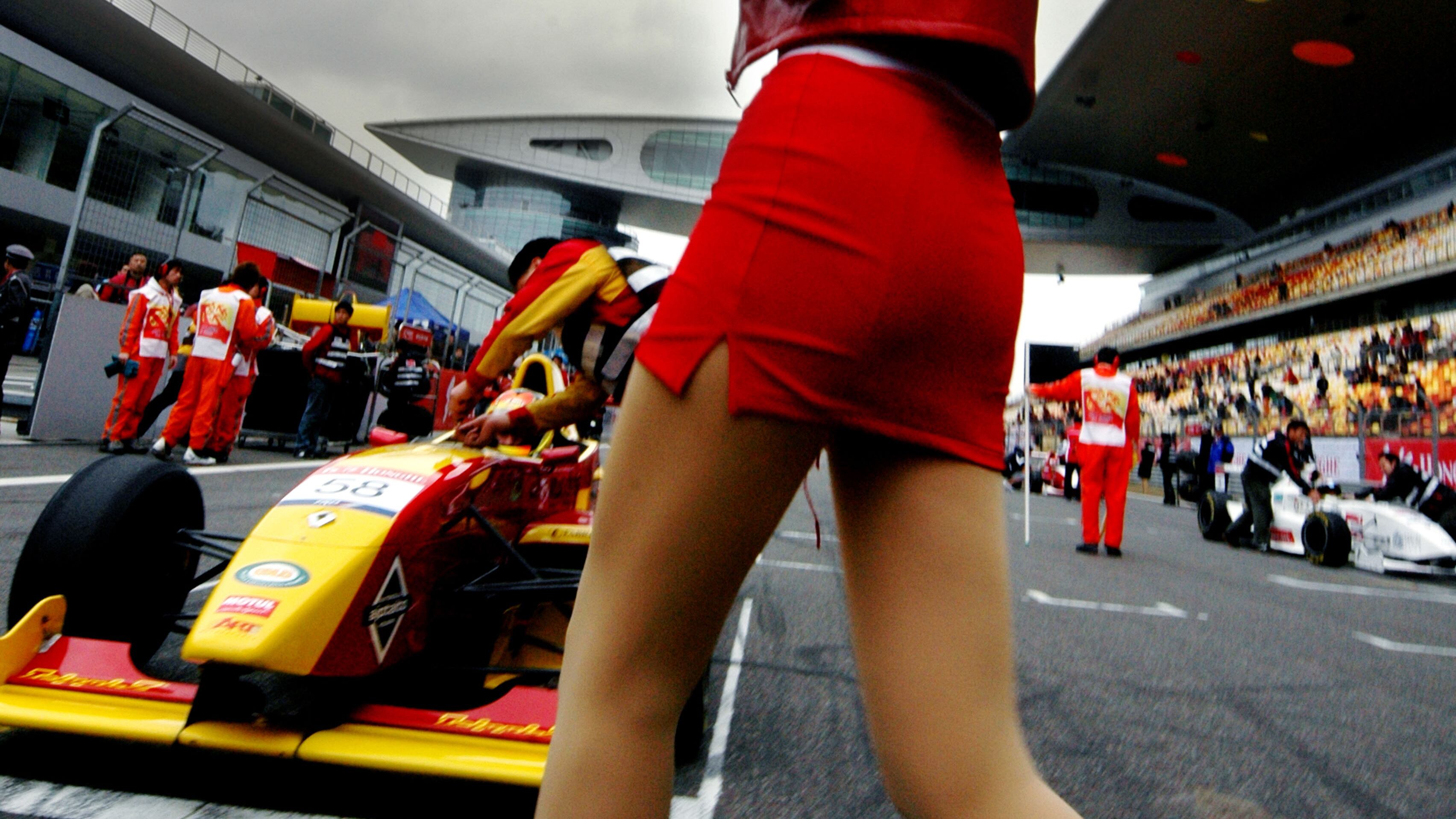 Formula Uno, il Gp di Monaco sfida Liberty Media: "Le ombrelline ci saranno"