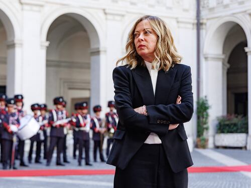 Ue, le grandi manovre agitano l'eurodestra. Ma il Ppe corteggia Meloni e i conservatori