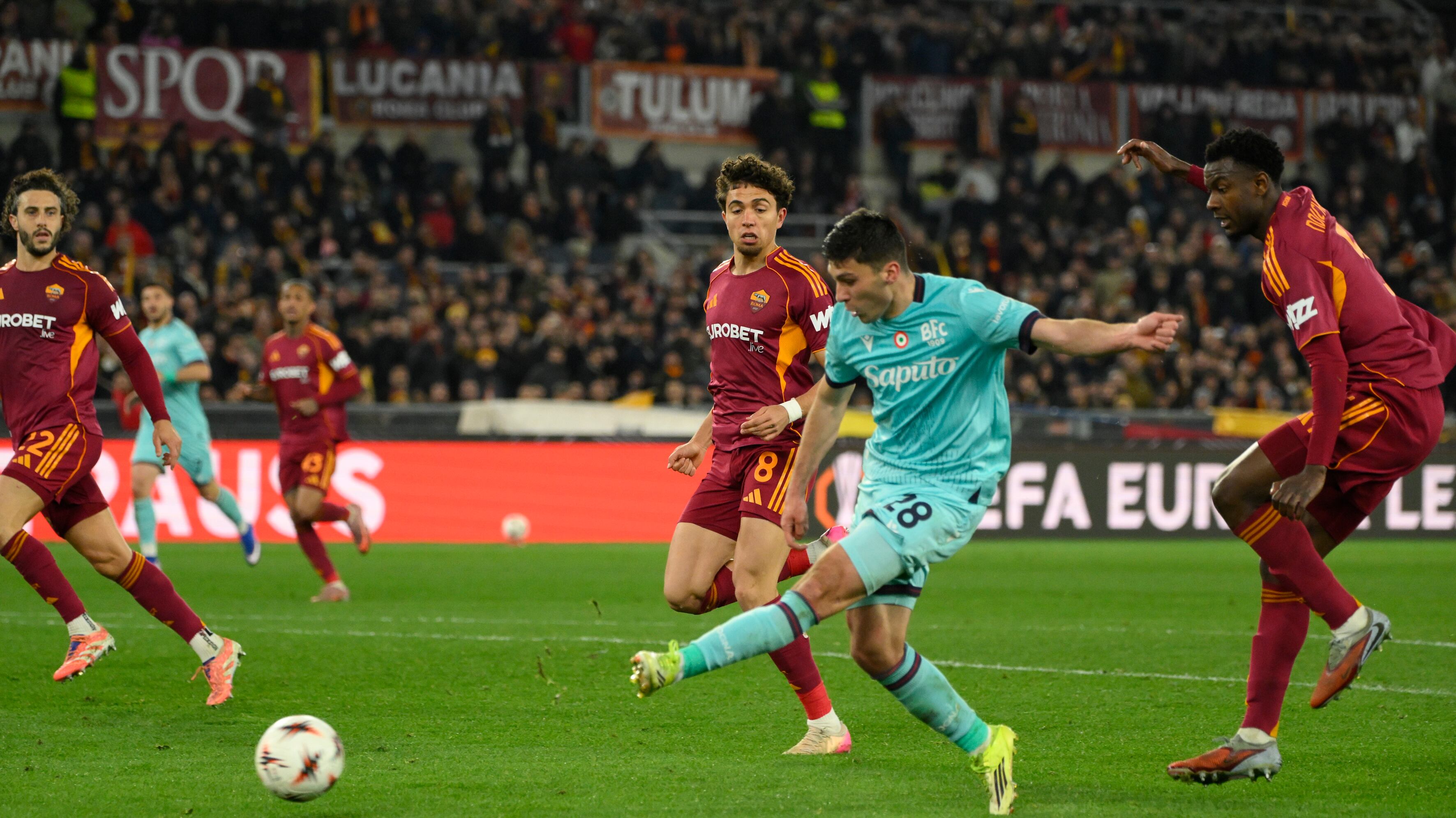Europa League, derby ricco di gol. Passa il Bologna ai supplementari