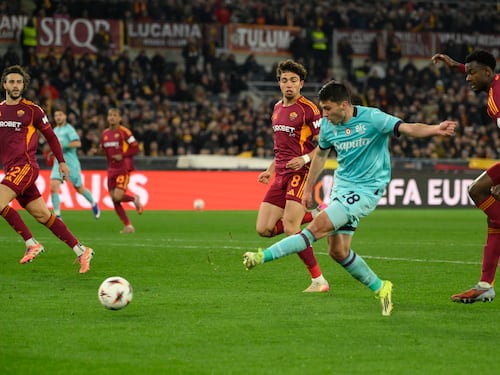 Europa League, derby ricco di gol. Passa il Bologna ai supplementari