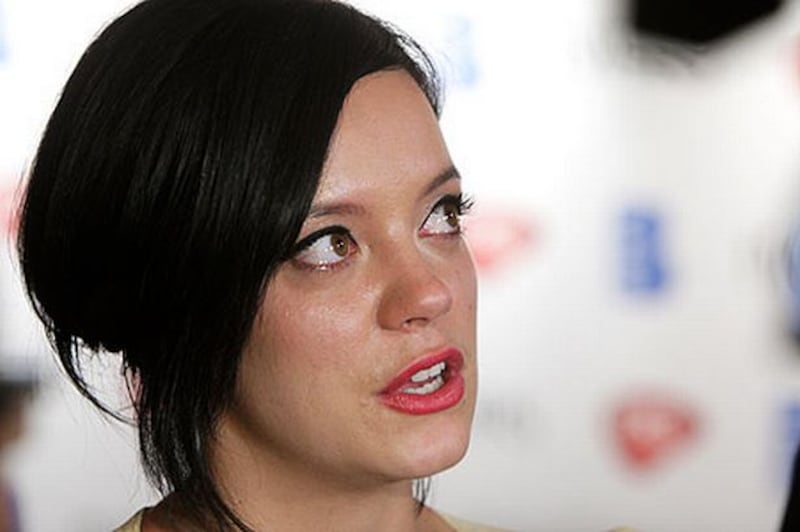 Lily Allen e il terremoto: foto 18