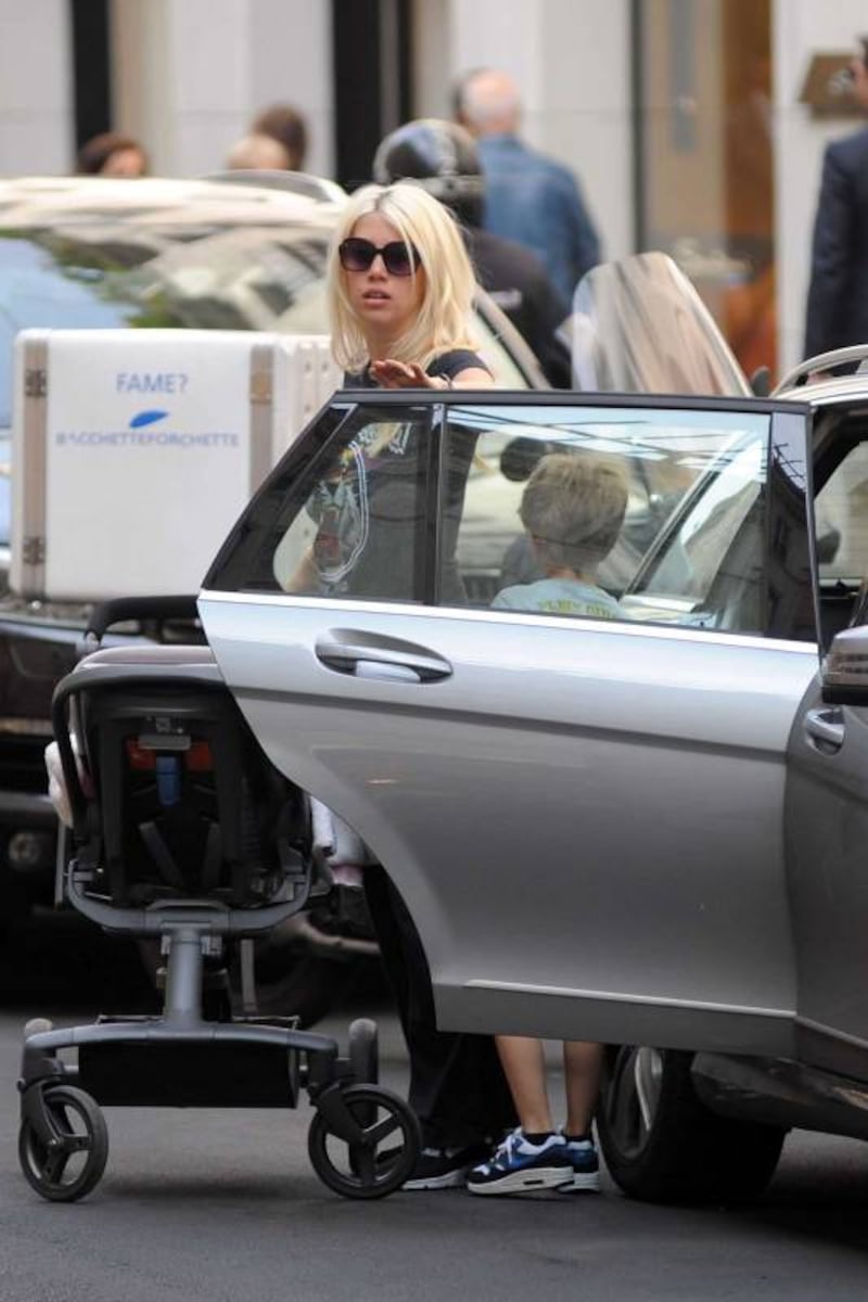 Wanda Nara, selfie da urlo: "triangolo" in archivio, è felice con Icardi 28