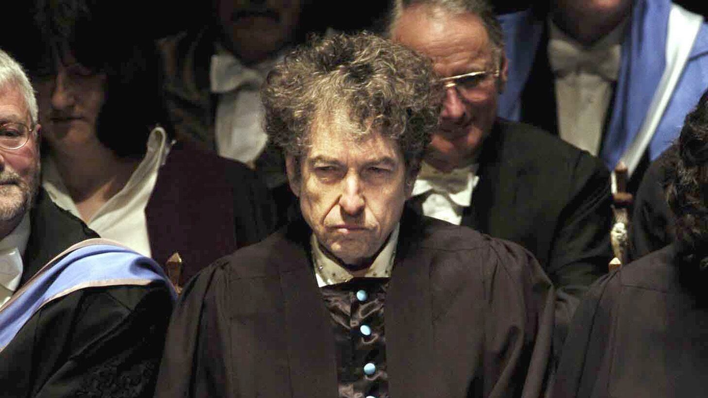 Dylan accusato di aver copiato il discorso da un "bigino" on line
