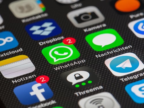 Estorsioni via whatsapp, scattano gli arresti