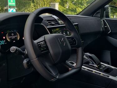 DS 7 E-Tense 4x4, da Milano a Cernobbio: guarda la gallery 13