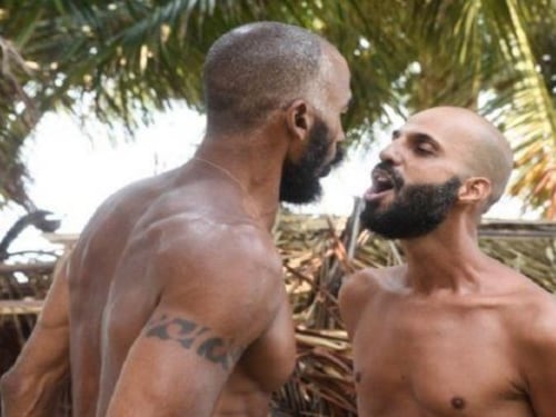 Isola dei Famosi, rissa sfiorata tra Amaurys e Jonathan: "Questa è omofobia"