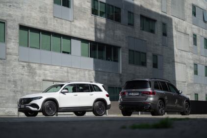 Mercedes-Benz EQB e GLB: guarda la gallery 17