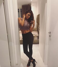 Anna Tatangelo, jeans sexy 9