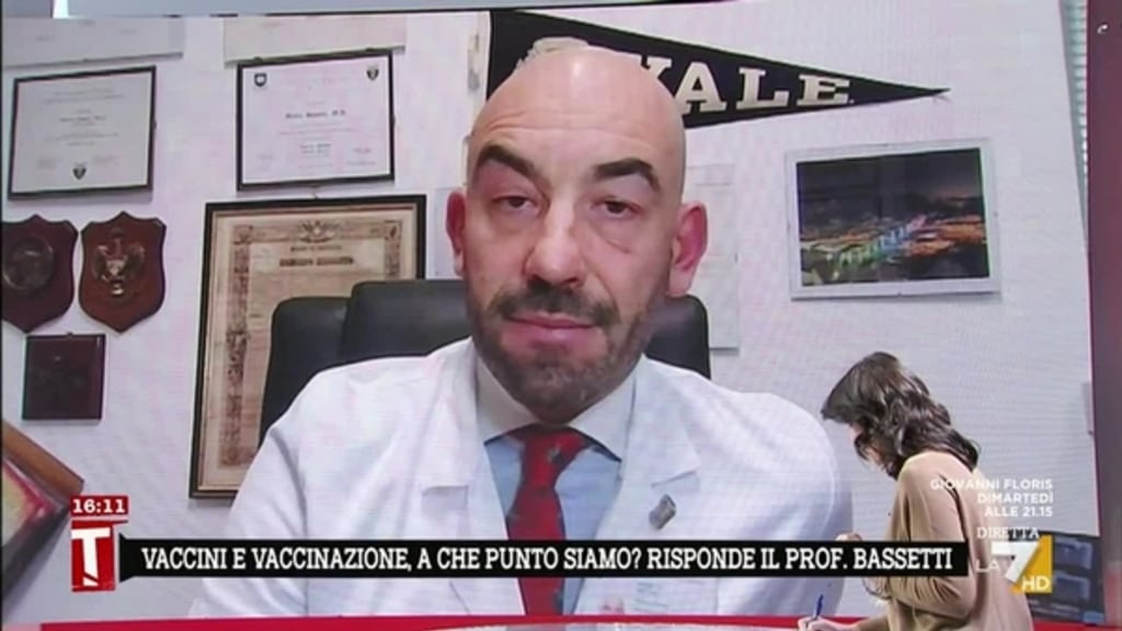 Bassetti affonda Ricciardi: "Non sono state studiate le varianti del Covid-19"