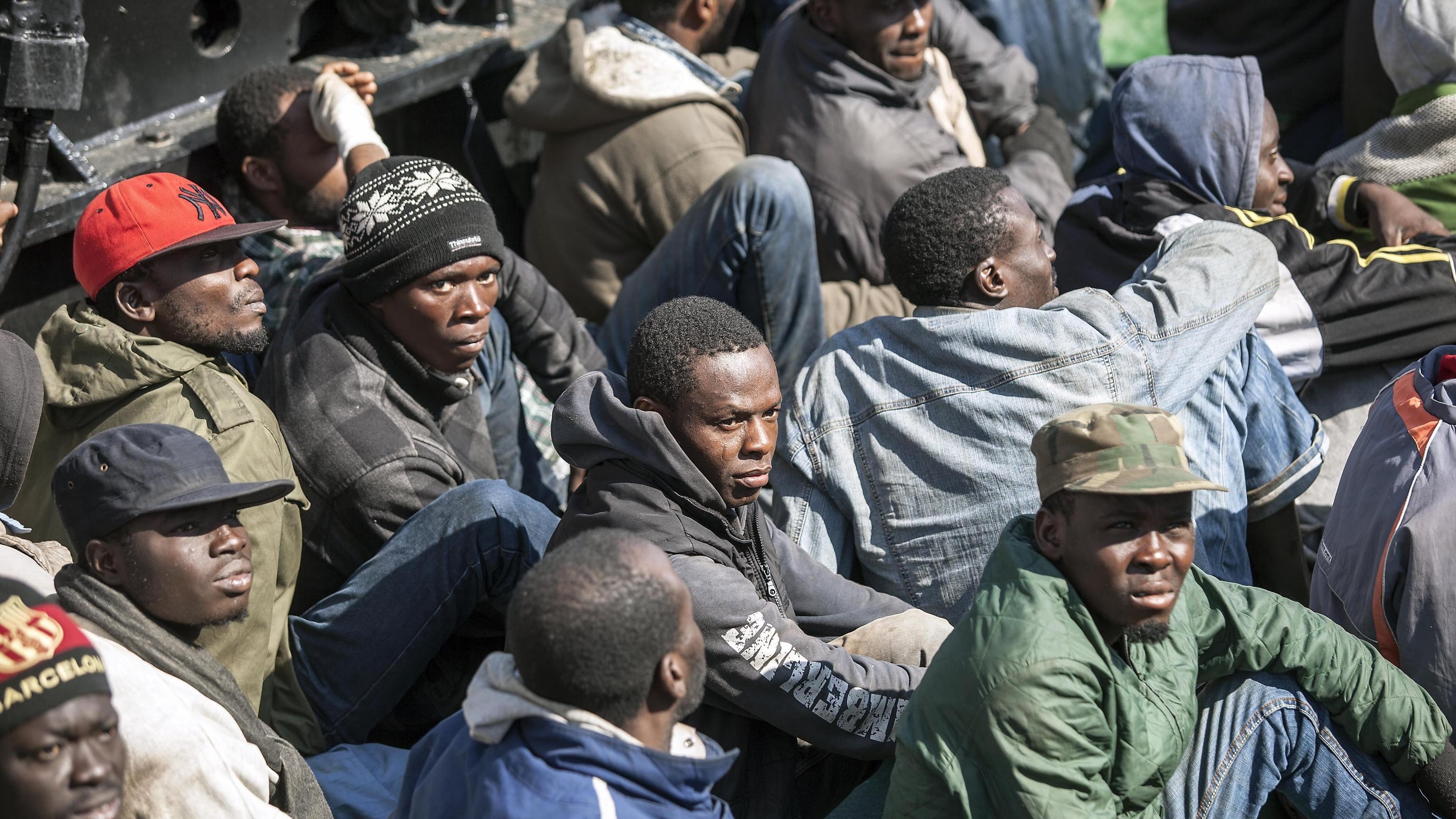 Migranti, Cei ancora in campo: "Governo del tutto assente". Preti leghisti? Un problema"
