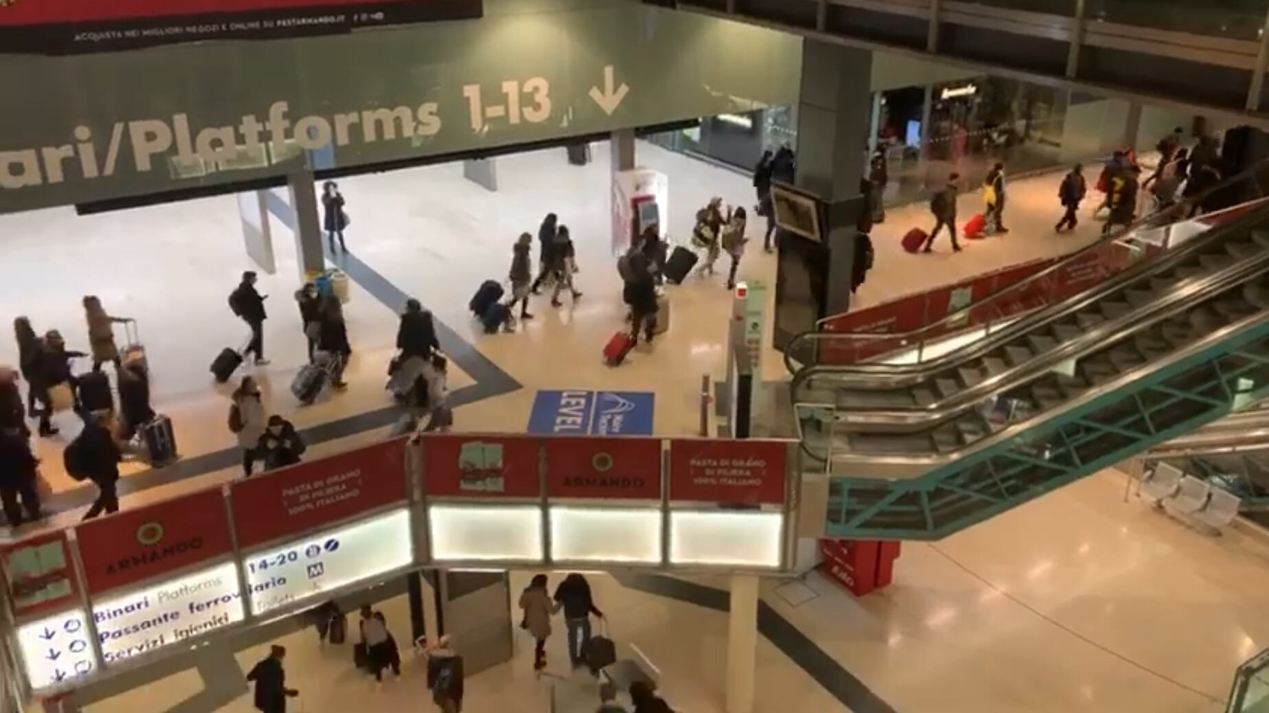 Controlli a tappeto in stazione e posti di blocco sulle strade