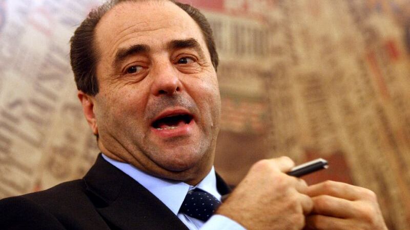 La minaccia di Tonino: "Sarò sindaco a Milano" Poi va da Grillo a Roma