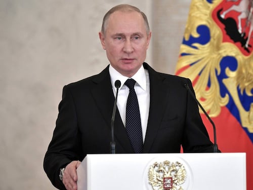 Putin: "Nessuna interferenza in Italia"