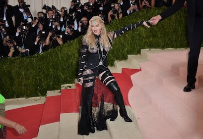 Seno e sedere di fuori: Madonna è sempre hot 7